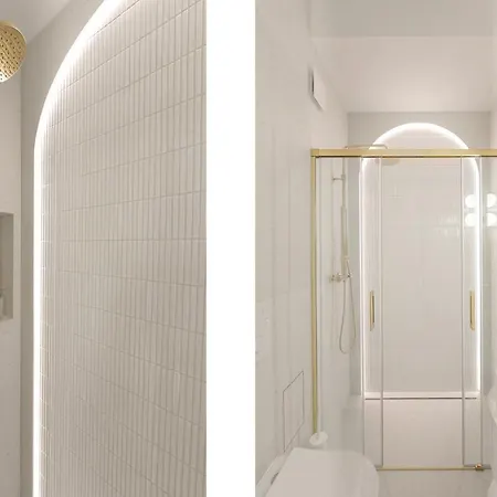 Old Town Pure White By Downtown * Гданьск