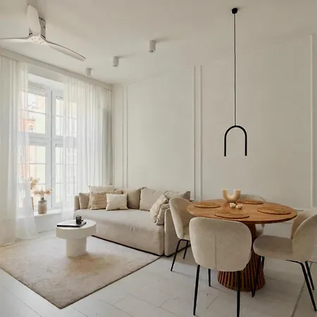 Apartment Old Town Pure White By Downtown